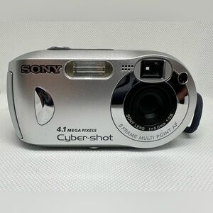 Sony Cyber-shot DSC-P43 4.1 MP Silver Camera